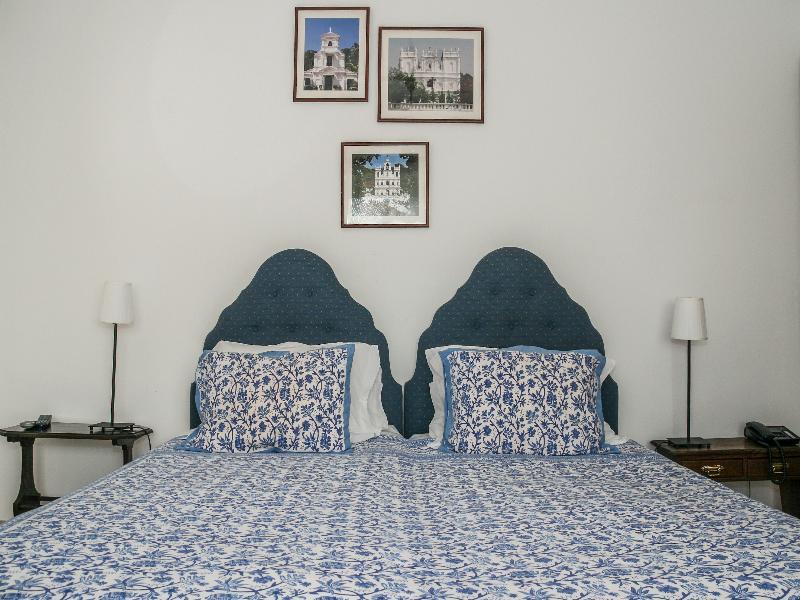 Casa Shanti Niketan เอสตอริล ภายนอก รูปภาพ