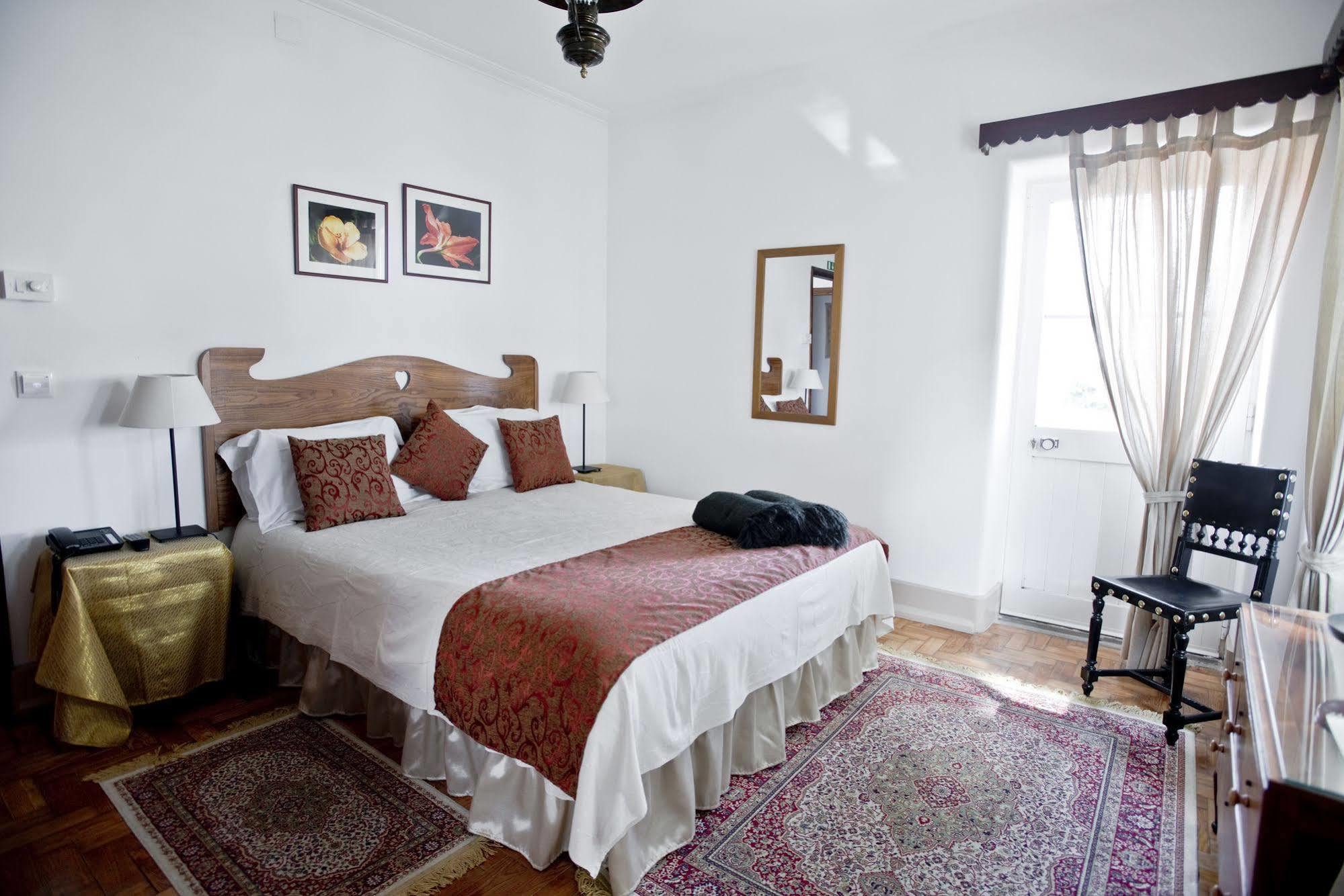 Casa Shanti Niketan เอสตอริล ภายนอก รูปภาพ