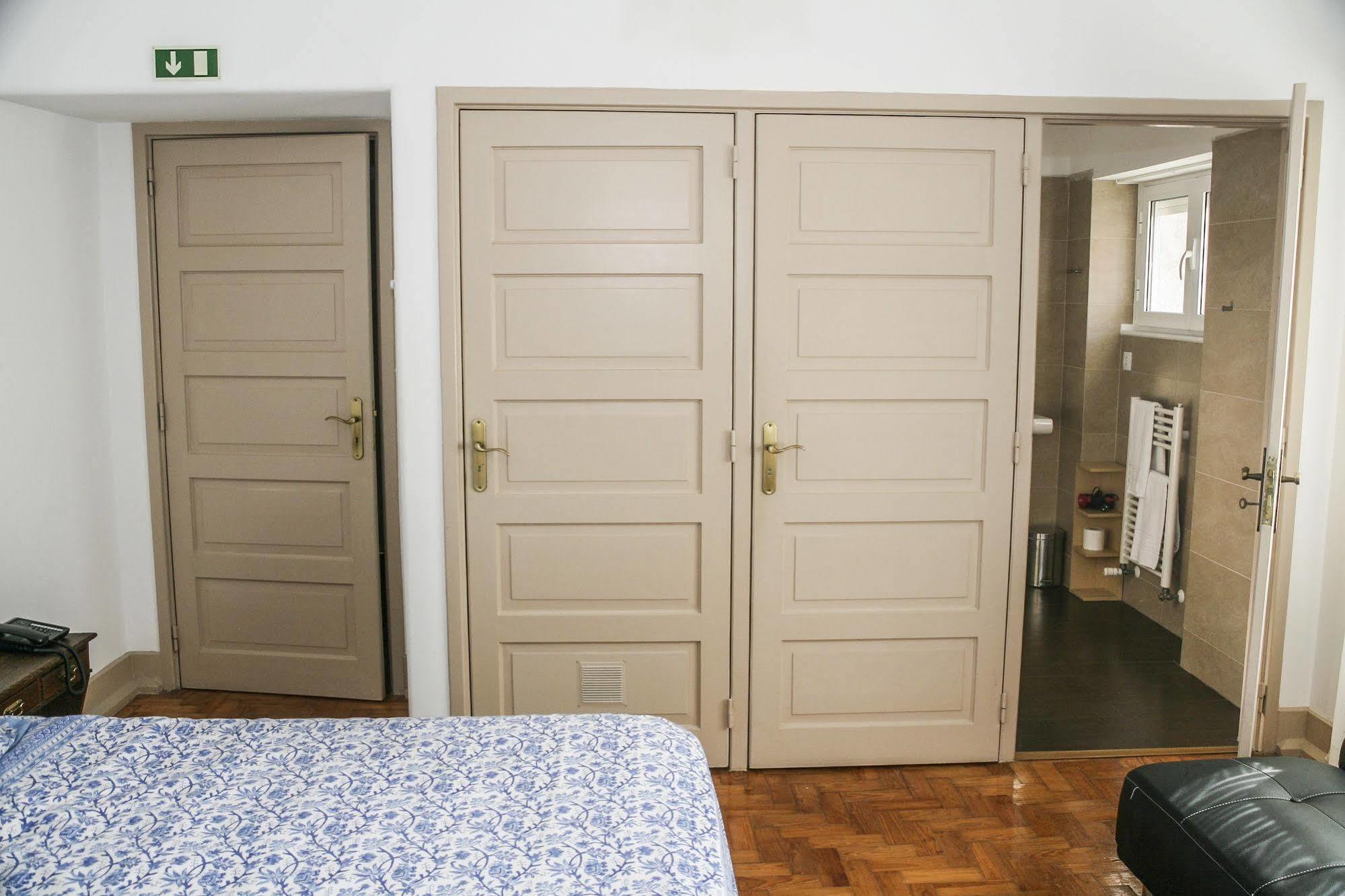 Casa Shanti Niketan เอสตอริล ภายนอก รูปภาพ