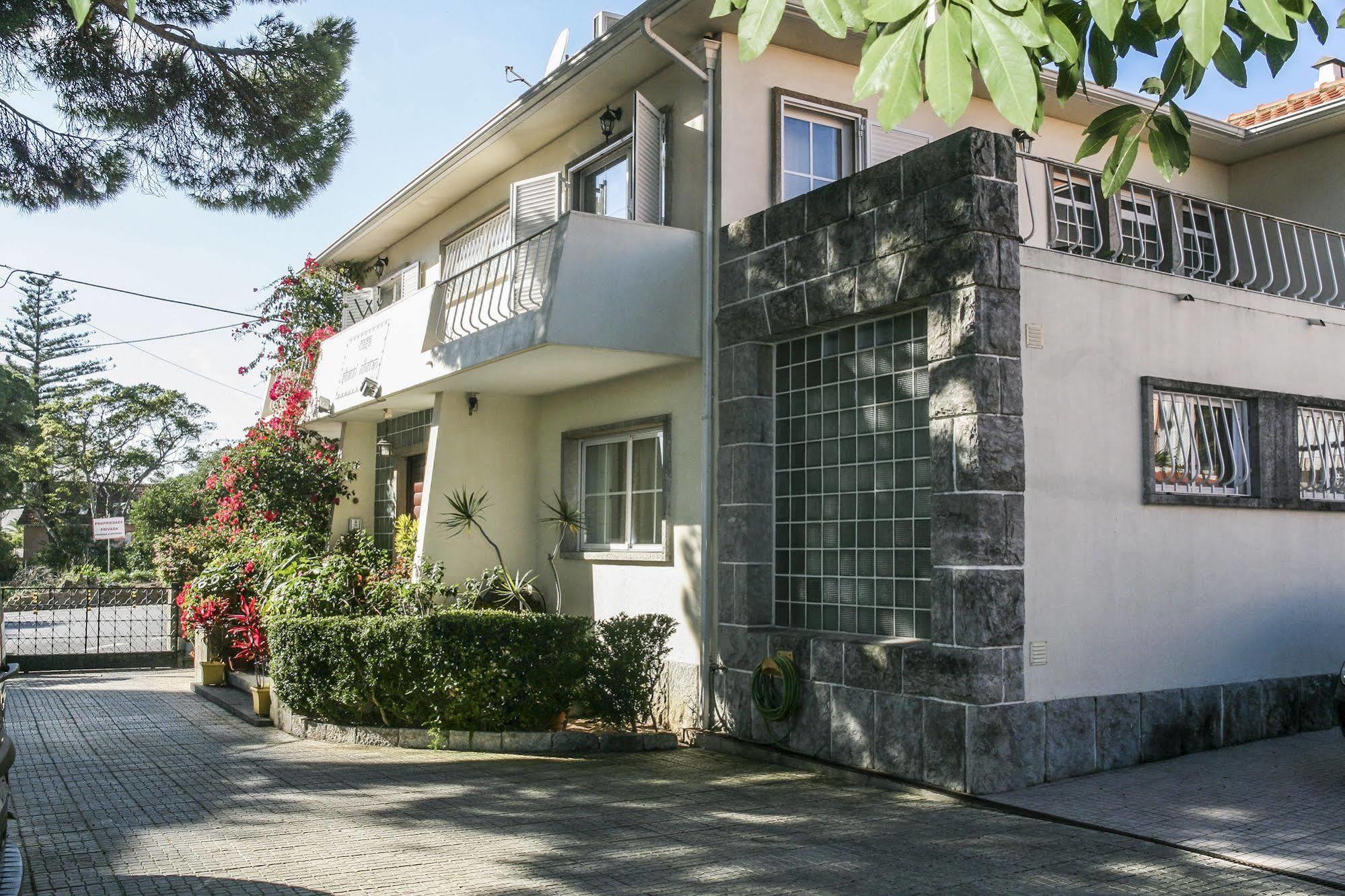 Casa Shanti Niketan เอสตอริล ภายนอก รูปภาพ